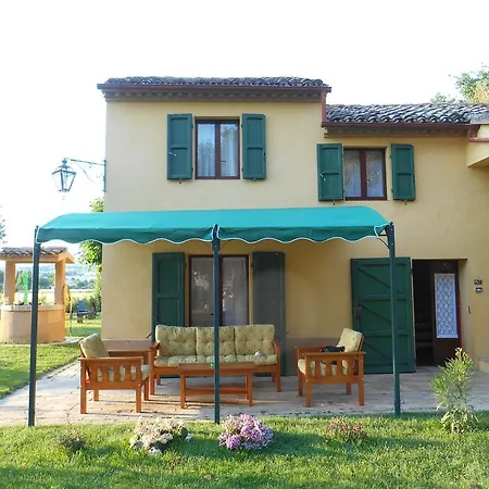 La Valle Del Poeta 3*