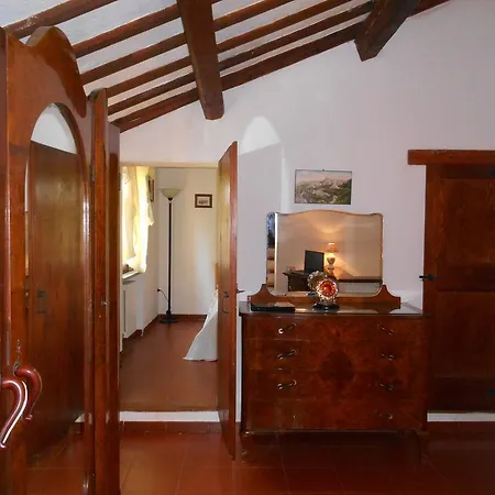 La Valle Del Poeta 3*