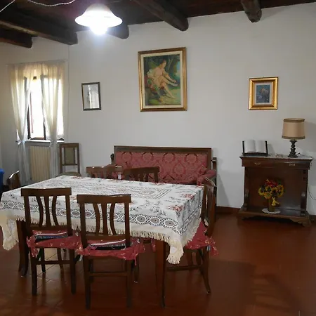 La Valle Del Poeta 3*